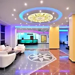 فندق Ananas 4*
