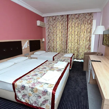Szálloda Ananas 4*