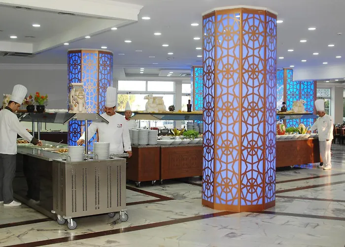 Отель Ananas 4*